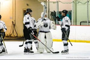 Universalplayers UPGlobal vaihtoon vaihtovuosi vaihto-oppilas hockey SFHA Harkimo jääkiekko USA